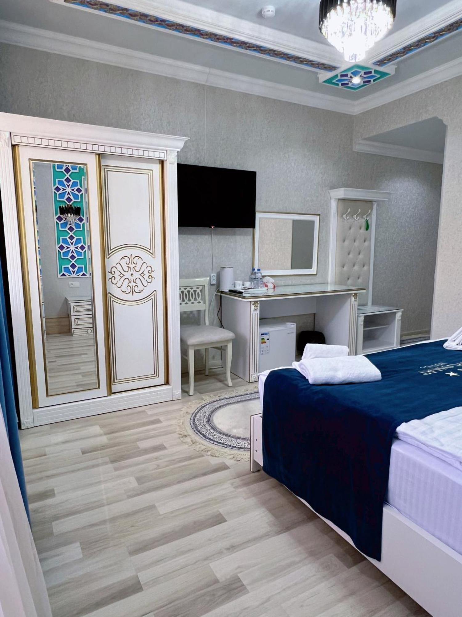 Hotel Diplomat Premium Samarkand Exterior foto