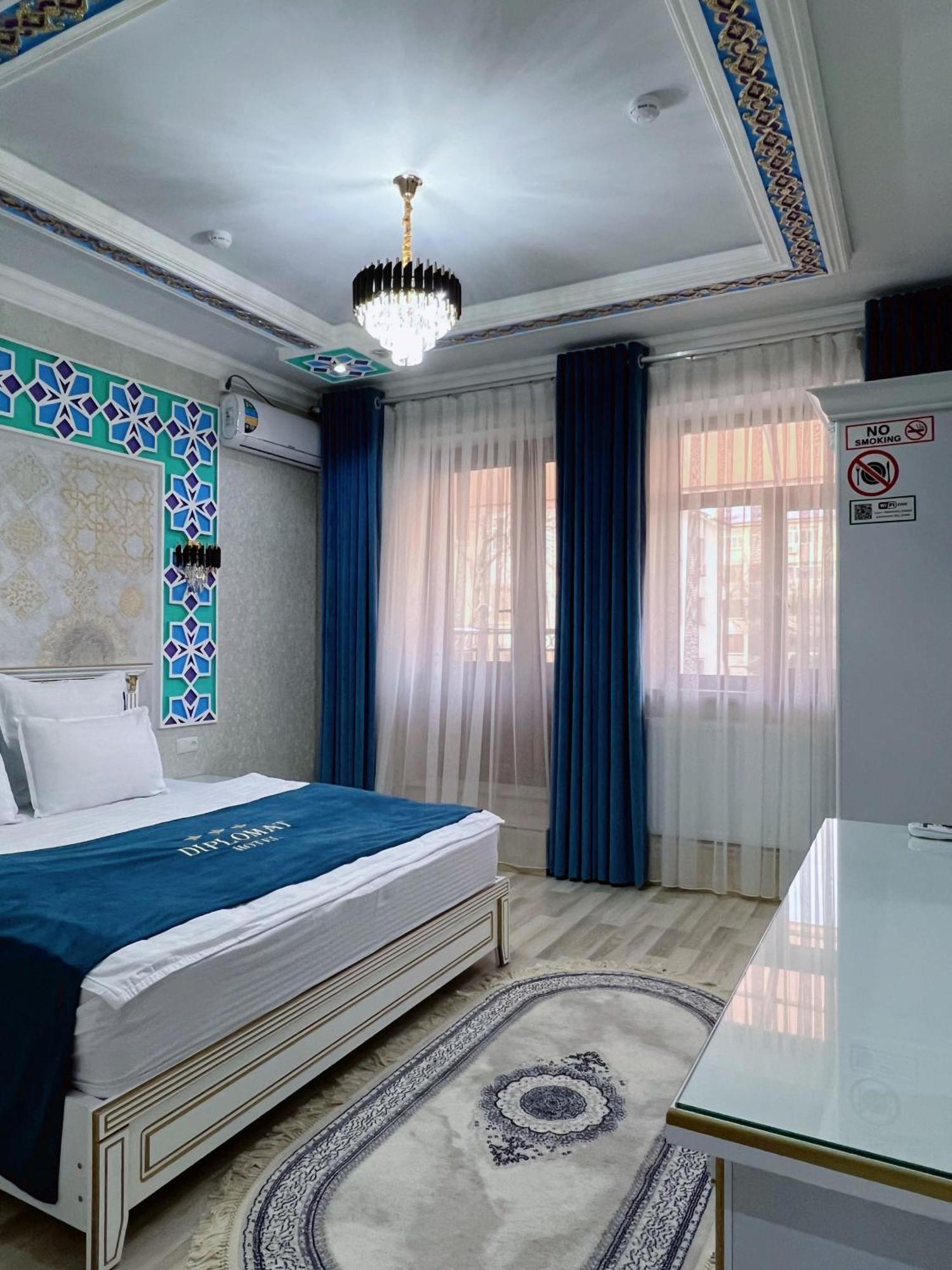 Hotel Diplomat Premium Samarkand Exterior foto