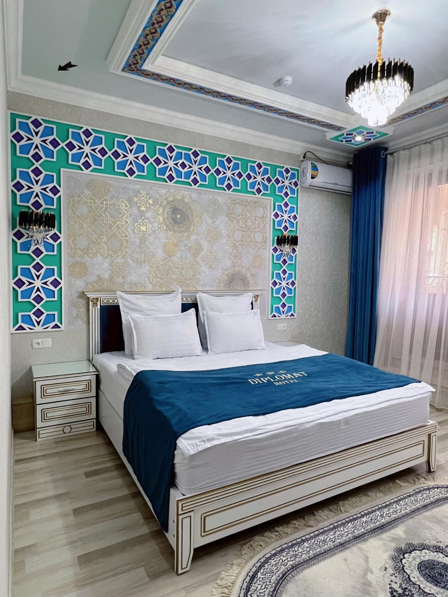 Hotel Diplomat Premium Samarkand Exterior foto